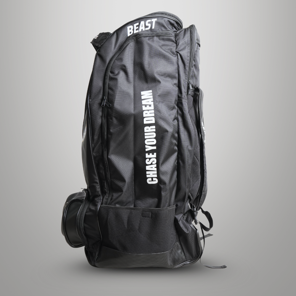 BEAST CRICKET Smart Players Edition Kitbag
