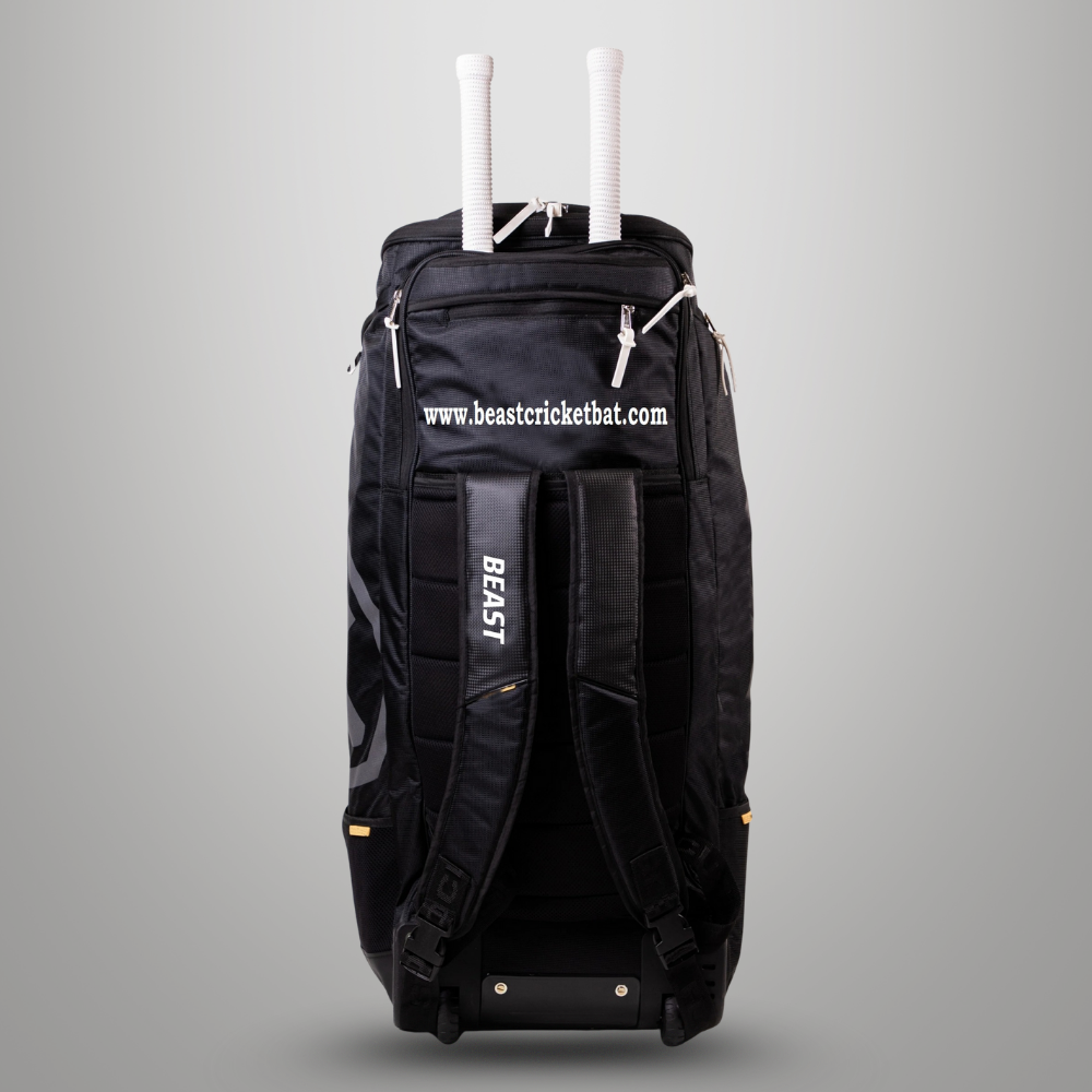 BEAST CRICKET Smart Players Edition Kitbag